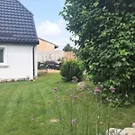بيت للعطل Dom Nad Morzem Ludwikowo