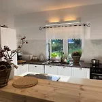 بيت للعطل Dom Nad Morzem Ludwikowo