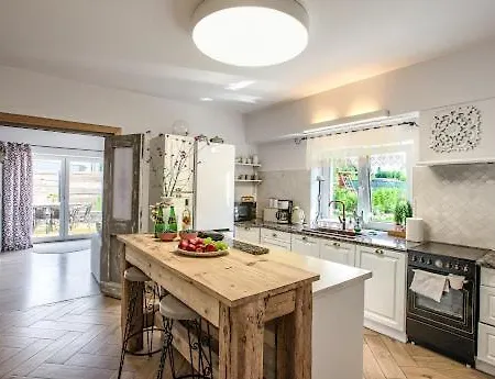 Dom Nad Morzem Ludwikowo Skrzeszewo (Koszalin)